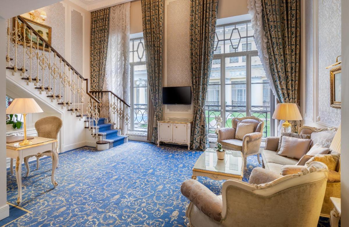 The State Hermitage Museum Official Hotel