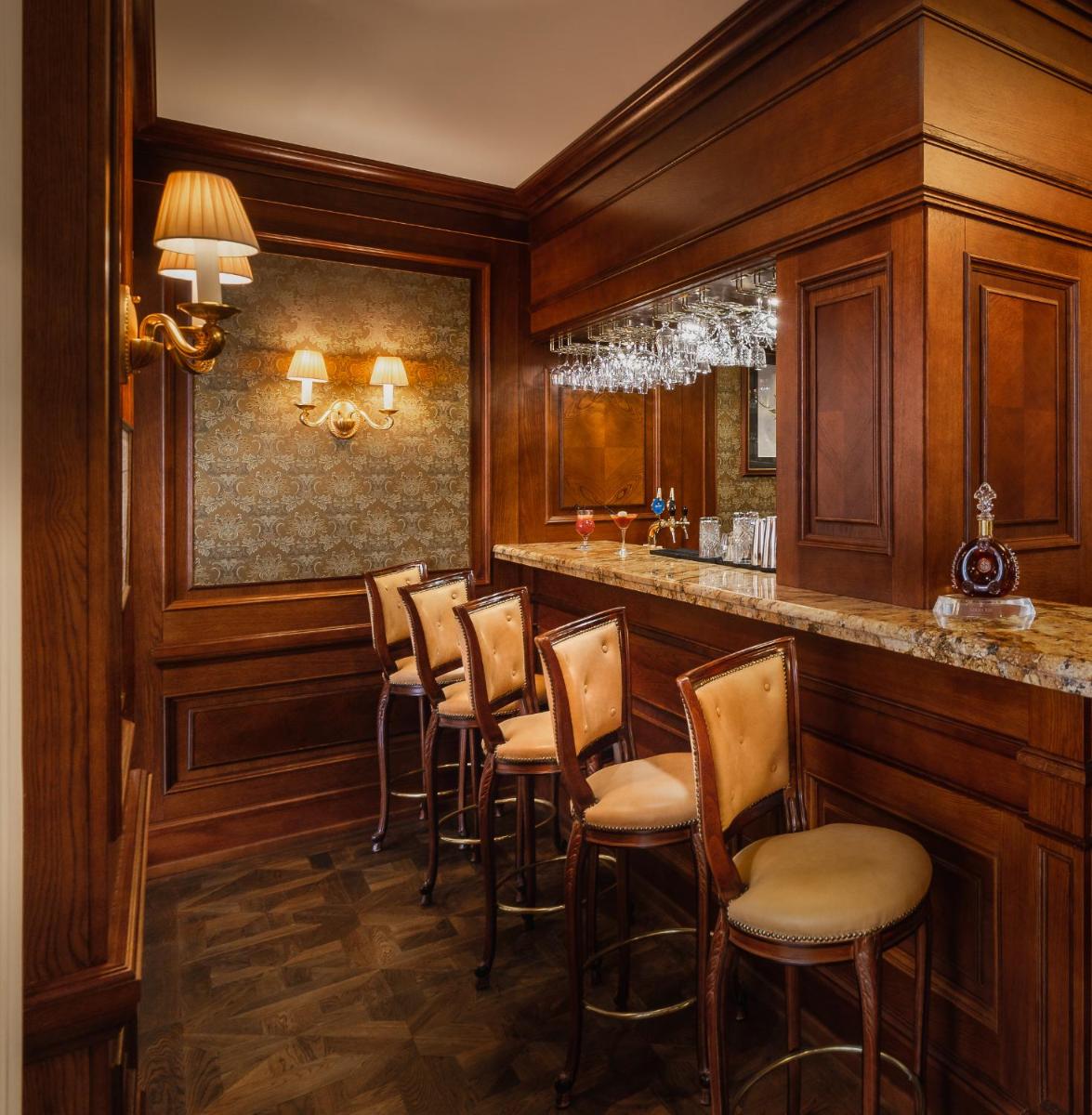 The State Hermitage Museum Official Hotel