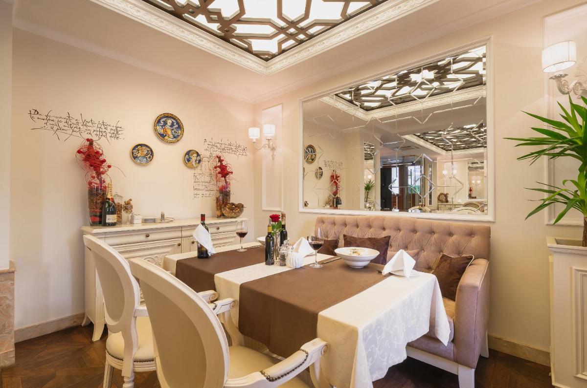 The State Hermitage Museum Official Hotel