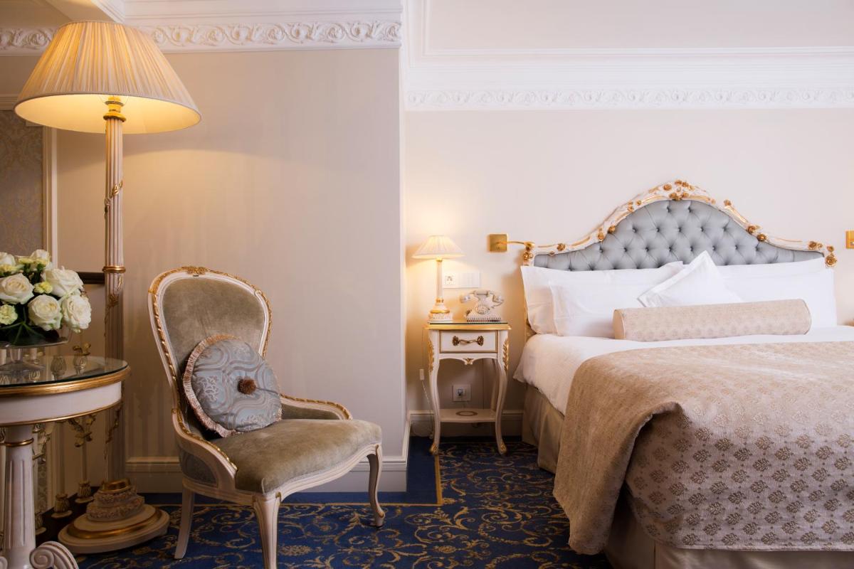 The State Hermitage Museum Official Hotel