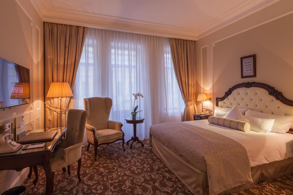 The State Hermitage Museum Official Hotel