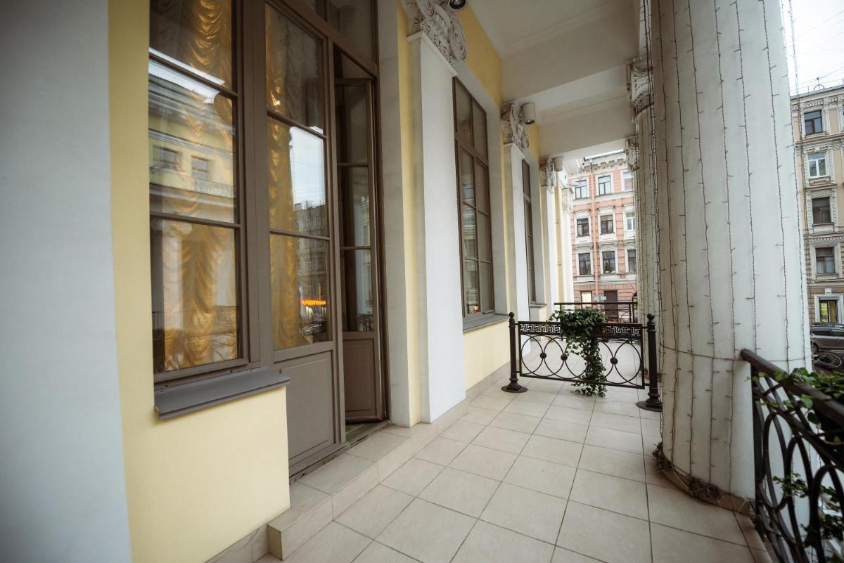 The State Hermitage Museum Official Hotel