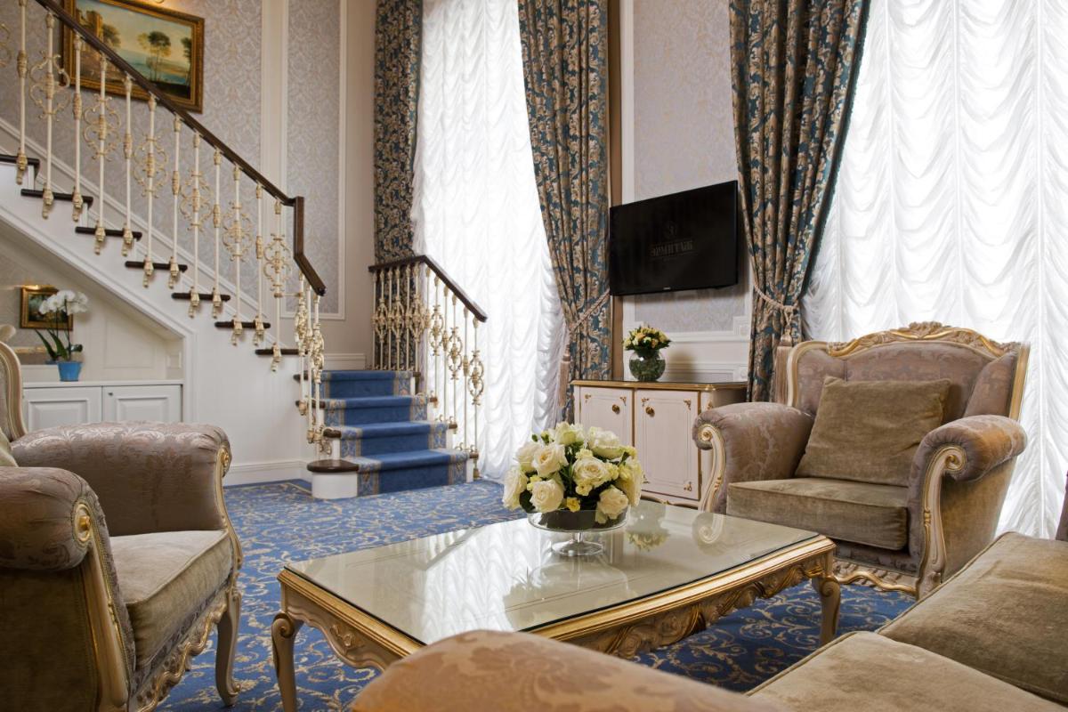 The State Hermitage Museum Official Hotel