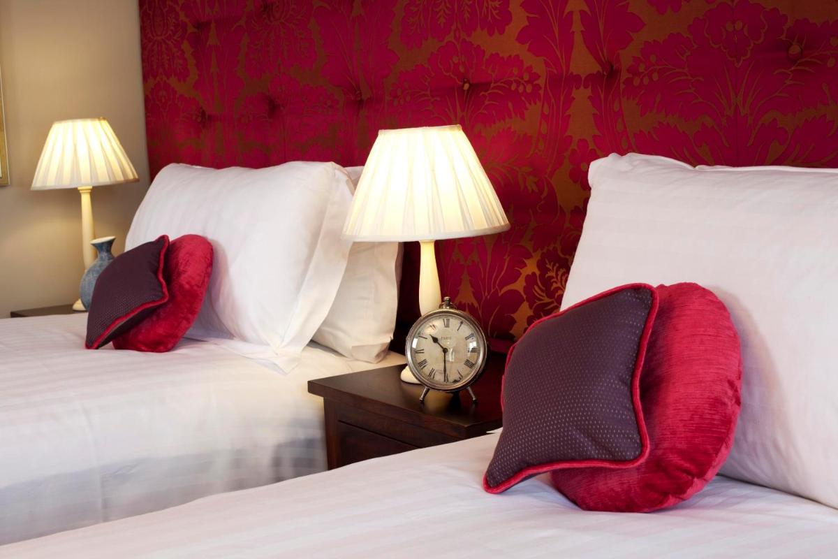 The Three Crowns