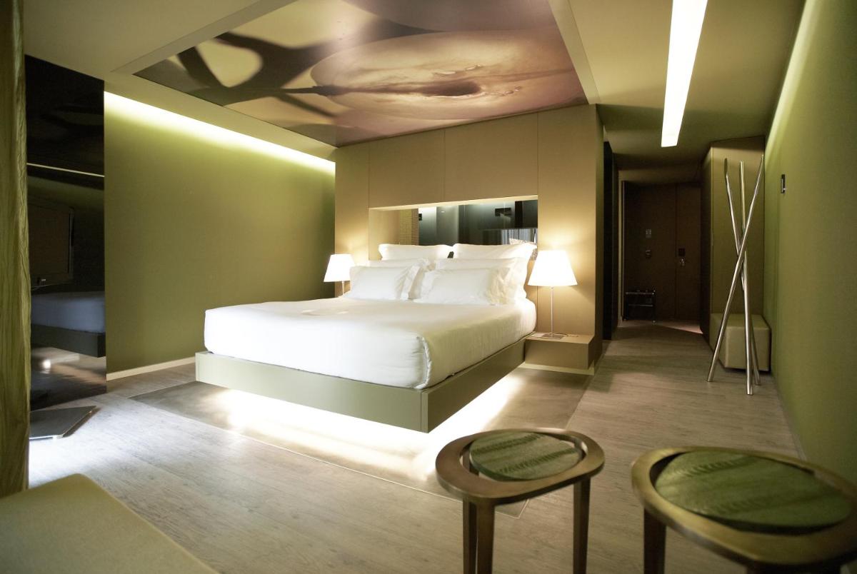 The Vine Hotel