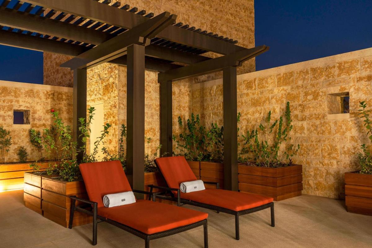 VOGO Abu Dhabi Golf Resort & Spa Formerly The Westin Abu Dhabi Golf Resort & Spa