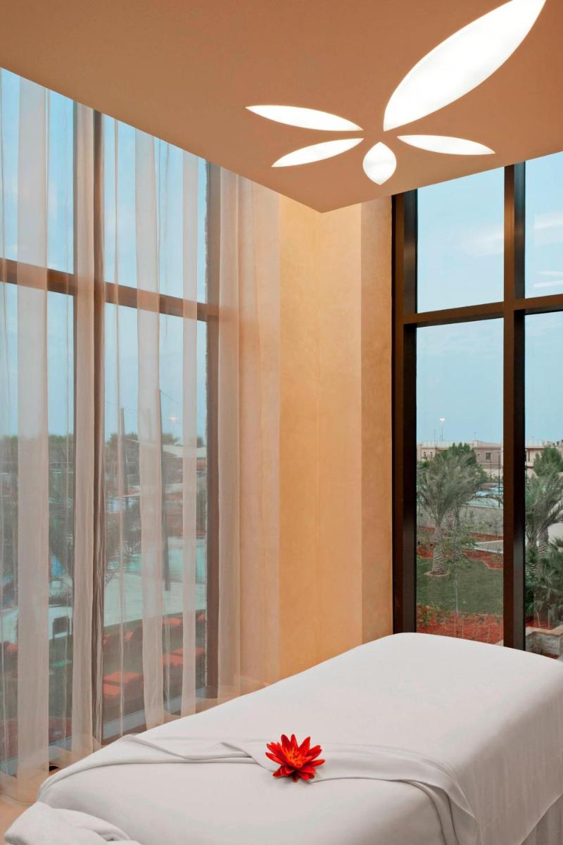 VOGO Abu Dhabi Golf Resort & Spa Formerly The Westin Abu Dhabi Golf Resort & Spa