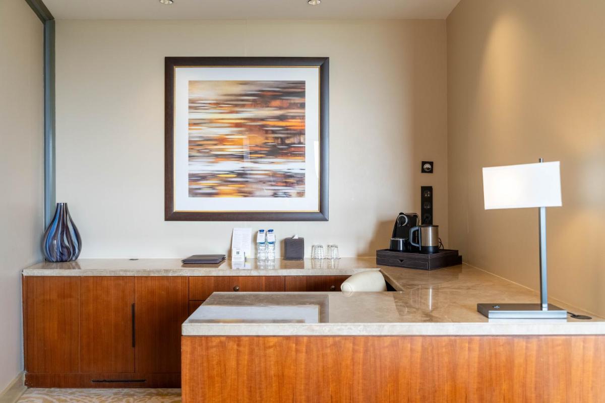 VOGO Abu Dhabi Golf Resort & Spa Formerly The Westin Abu Dhabi Golf Resort & Spa