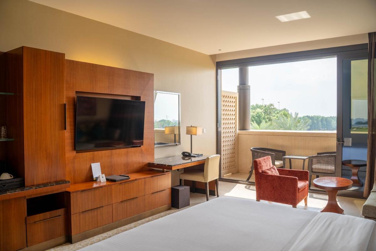 VOGO Abu Dhabi Golf Resort & Spa