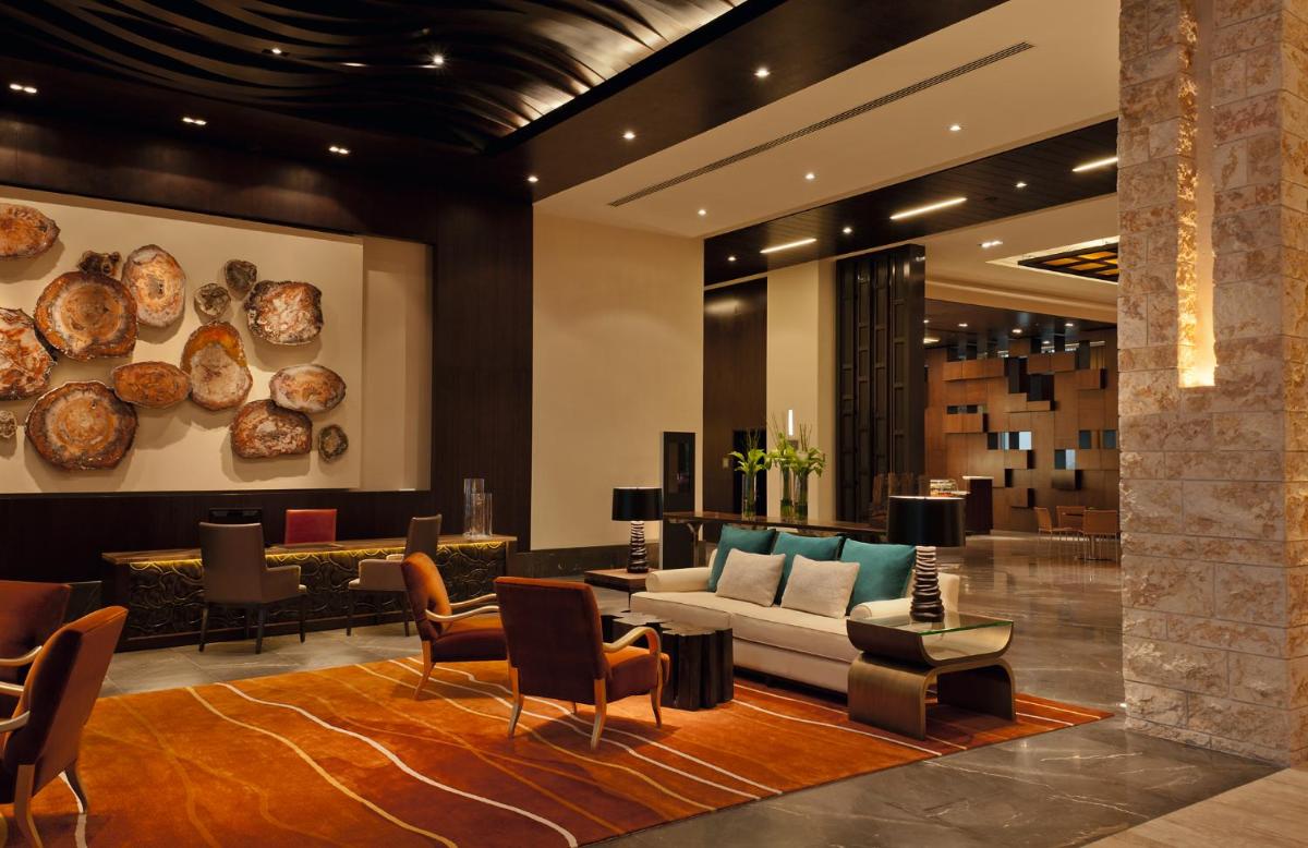 VOGO Abu Dhabi Golf Resort & Spa