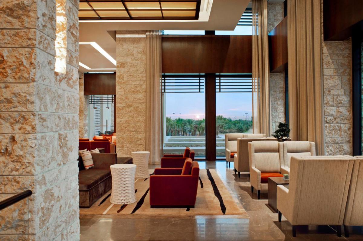 VOGO Abu Dhabi Golf Resort & Spa