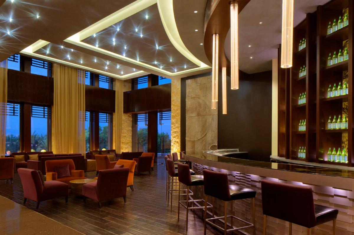 VOGO Abu Dhabi Golf Resort & Spa