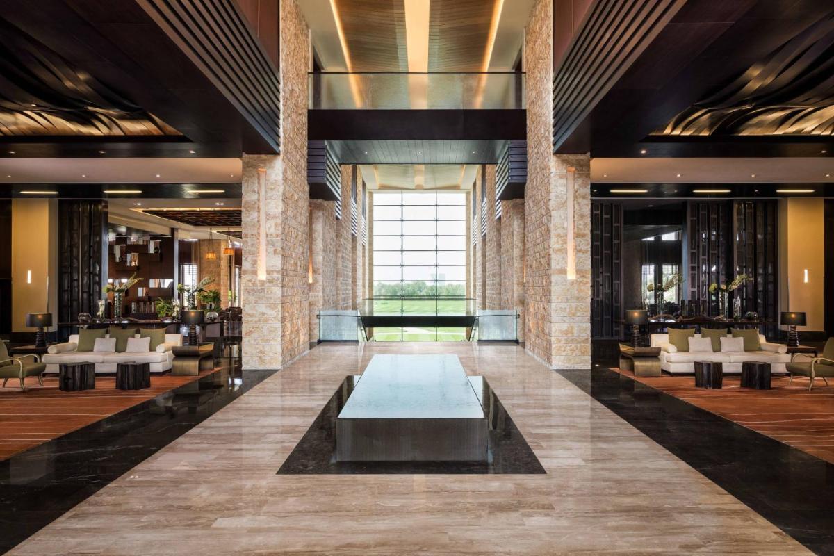 VOGO Abu Dhabi Golf Resort & Spa