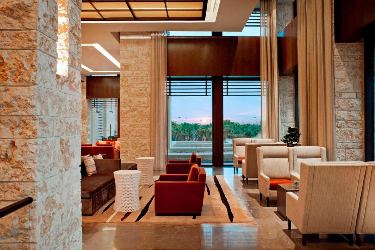 VOGO Abu Dhabi Golf Resort & Spa