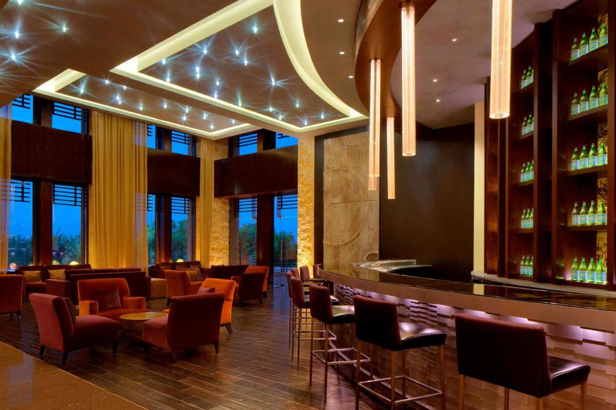 VOGO Abu Dhabi Golf Resort & Spa
