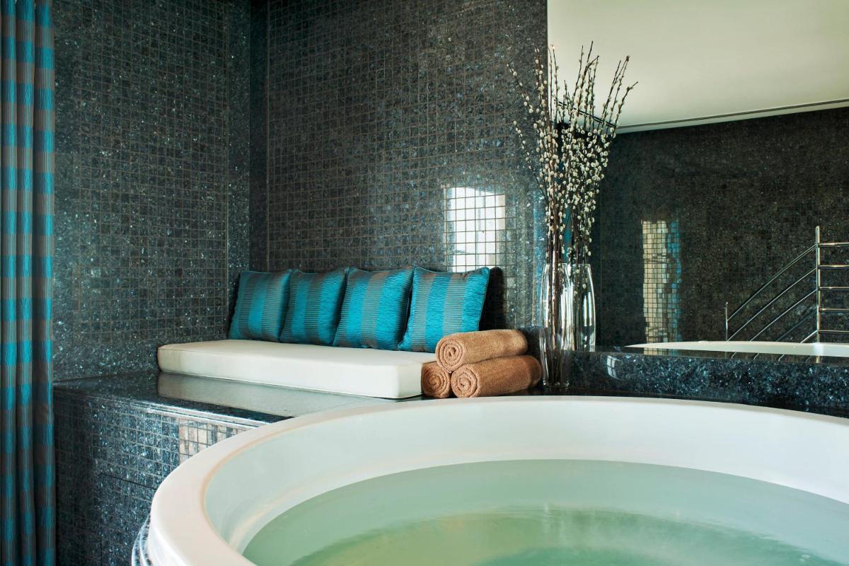 The Westin Dubai Mina Seyahi Beach Resort and Waterpark