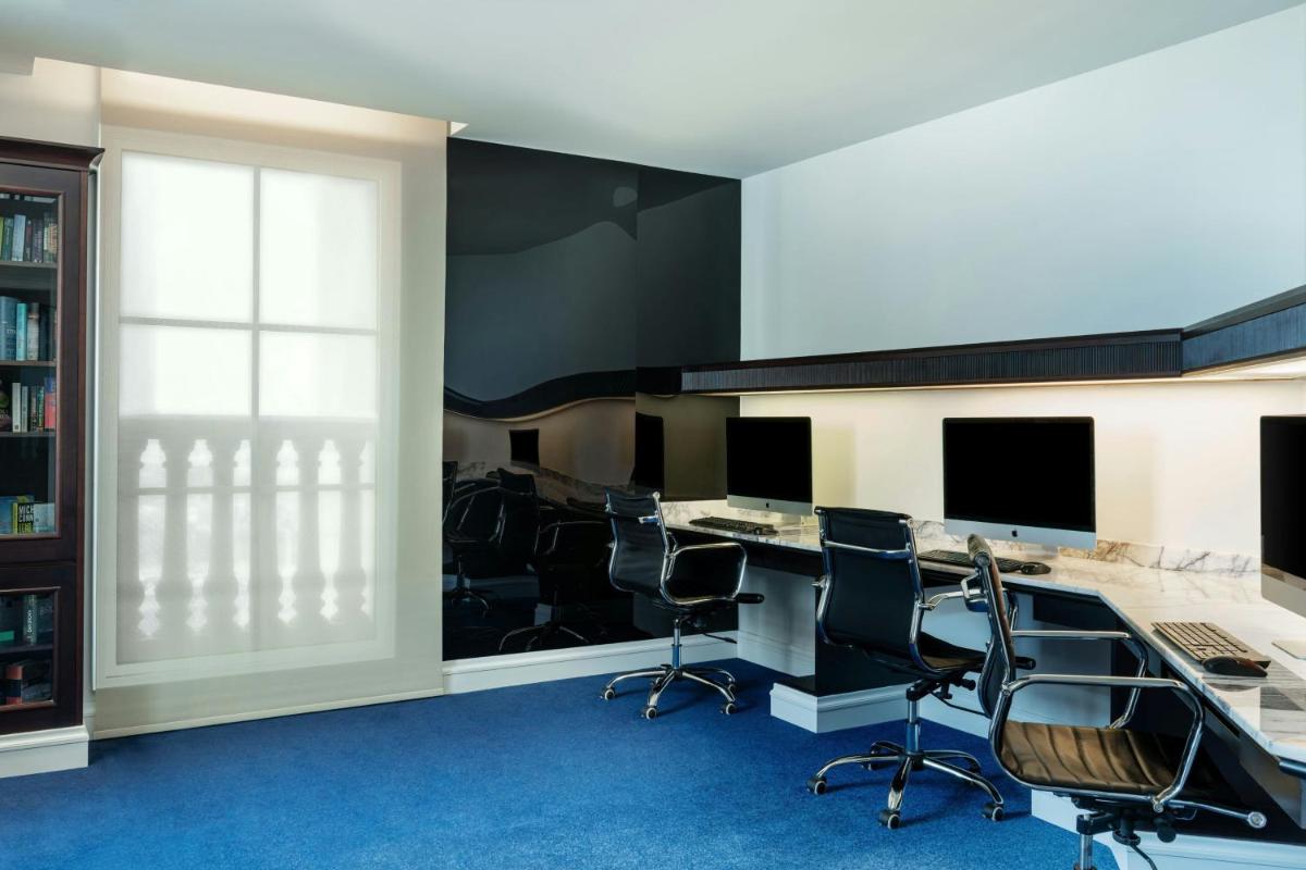 The Westin Dubai Mina Seyahi Beach Resort and Waterpark