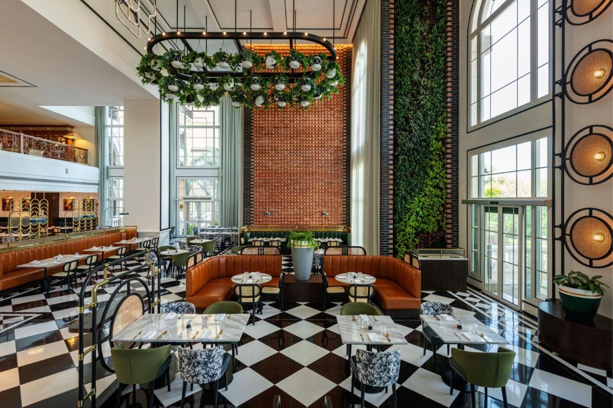 The Westin Dubai Mina Seyahi Beach Resort and Waterpark