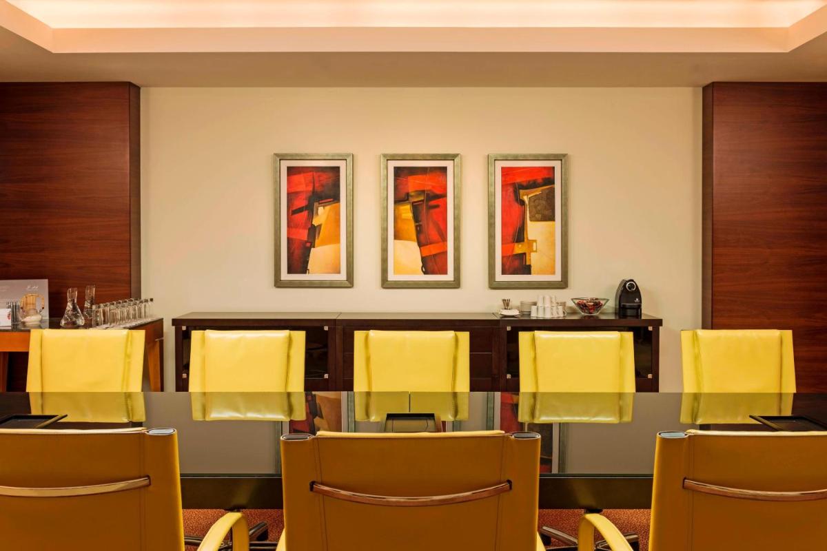 The Westin Dubai Mina Seyahi Beach Resort and Waterpark