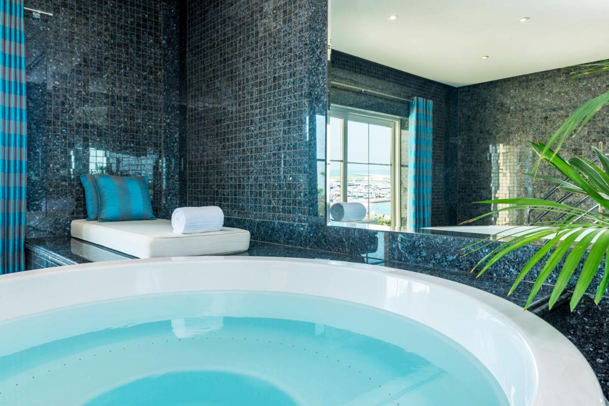 The Westin Dubai Mina Seyahi Beach Resort and Waterpark