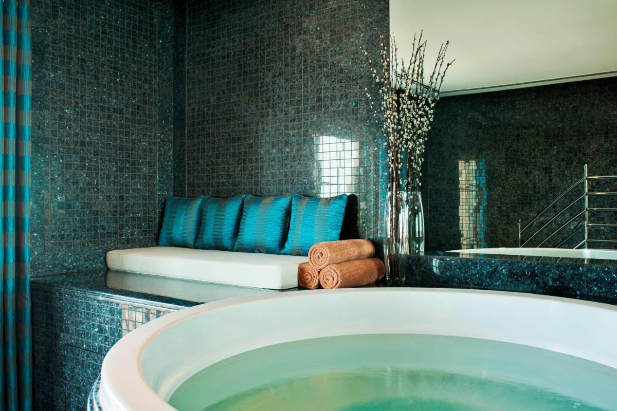 The Westin Dubai Mina Seyahi Beach Resort and Waterpark