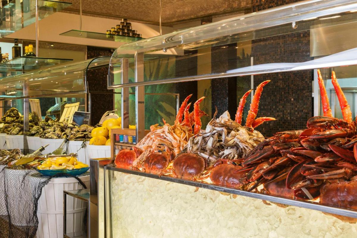 The Westin Dubai Mina Seyahi Beach Resort and Waterpark