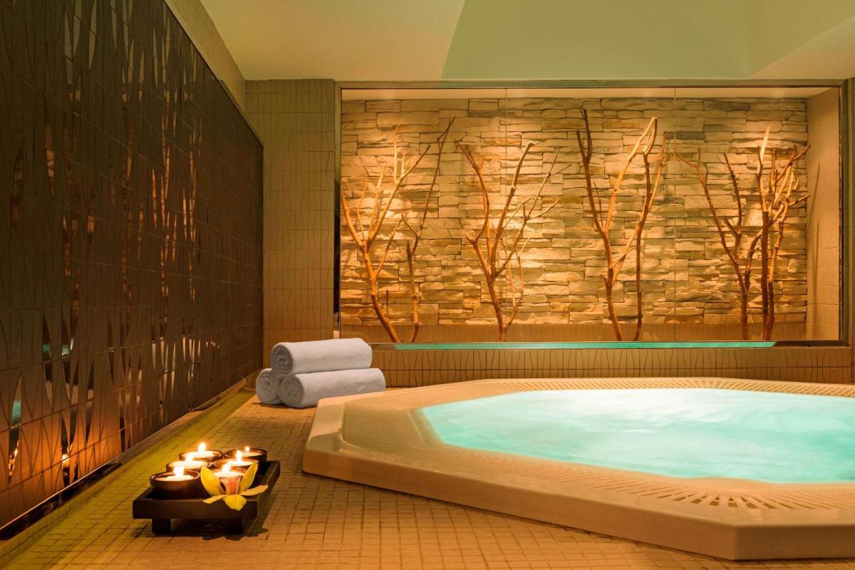 The Westin Dubai Mina Seyahi Beach Resort and Waterpark