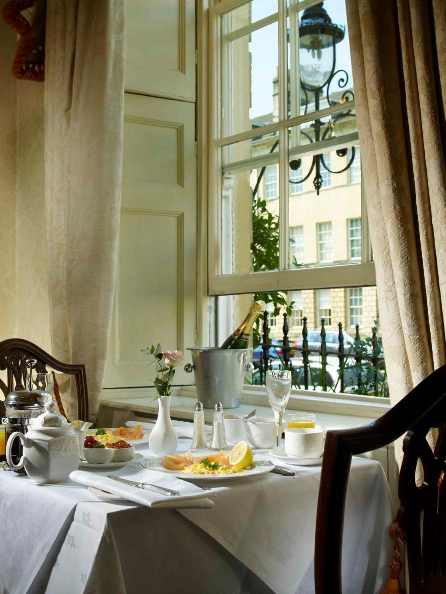 The Windsor Townhouse Air conditioned rooms
