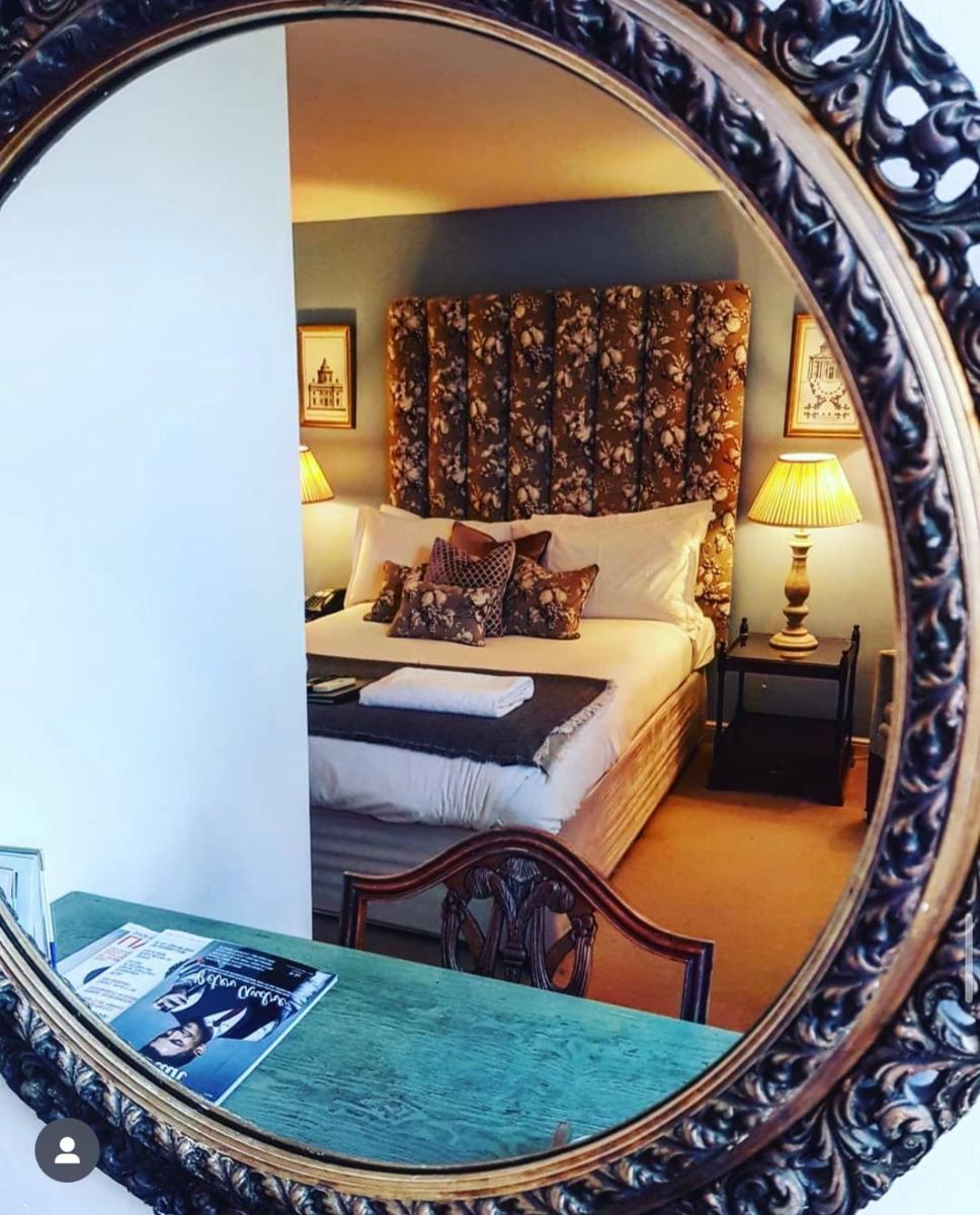 The Windsor Townhouse Air conditioned rooms