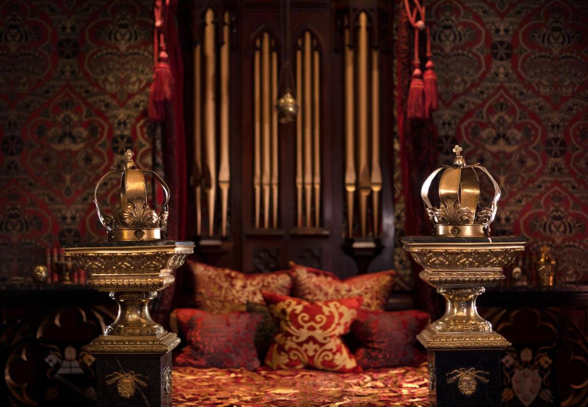 The Witchery