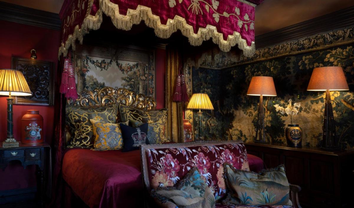 The Witchery