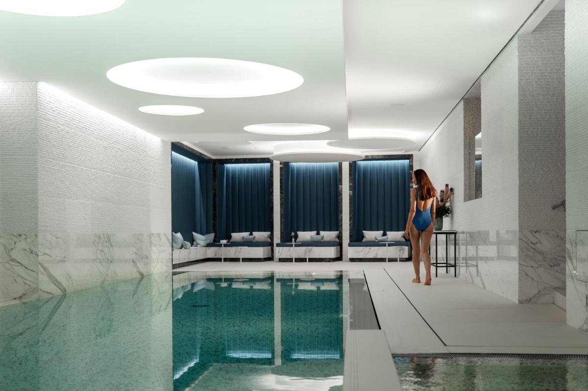 The Woodward - Auberge Collection