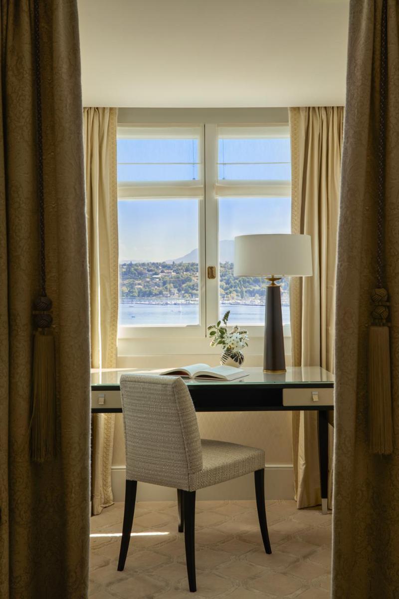 The Woodward - Auberge Collection