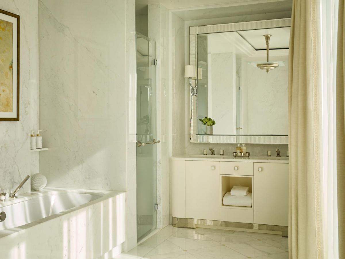 The Woodward - Auberge Collection