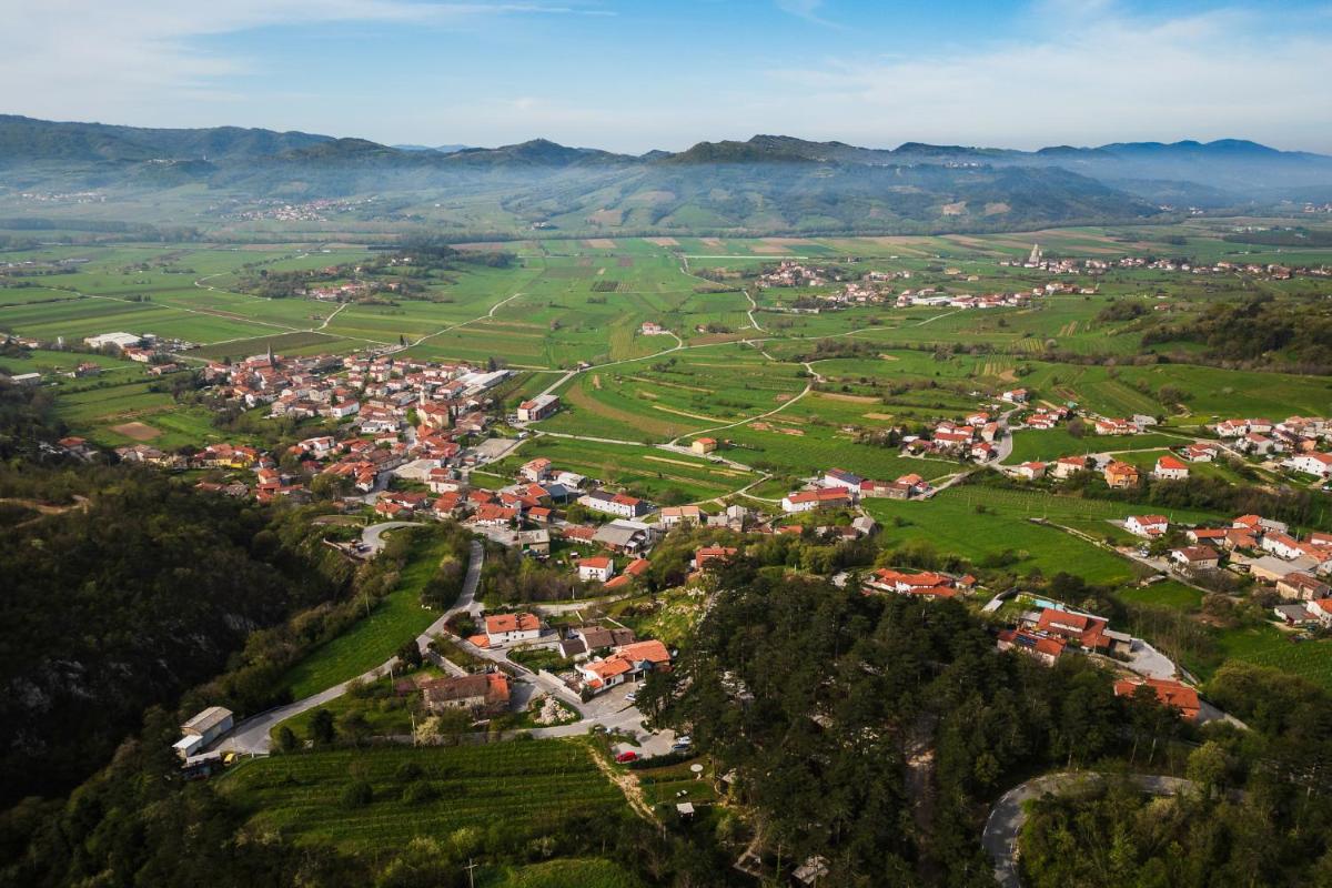 Theodosius Forest Village - Glamping in Vipava valley