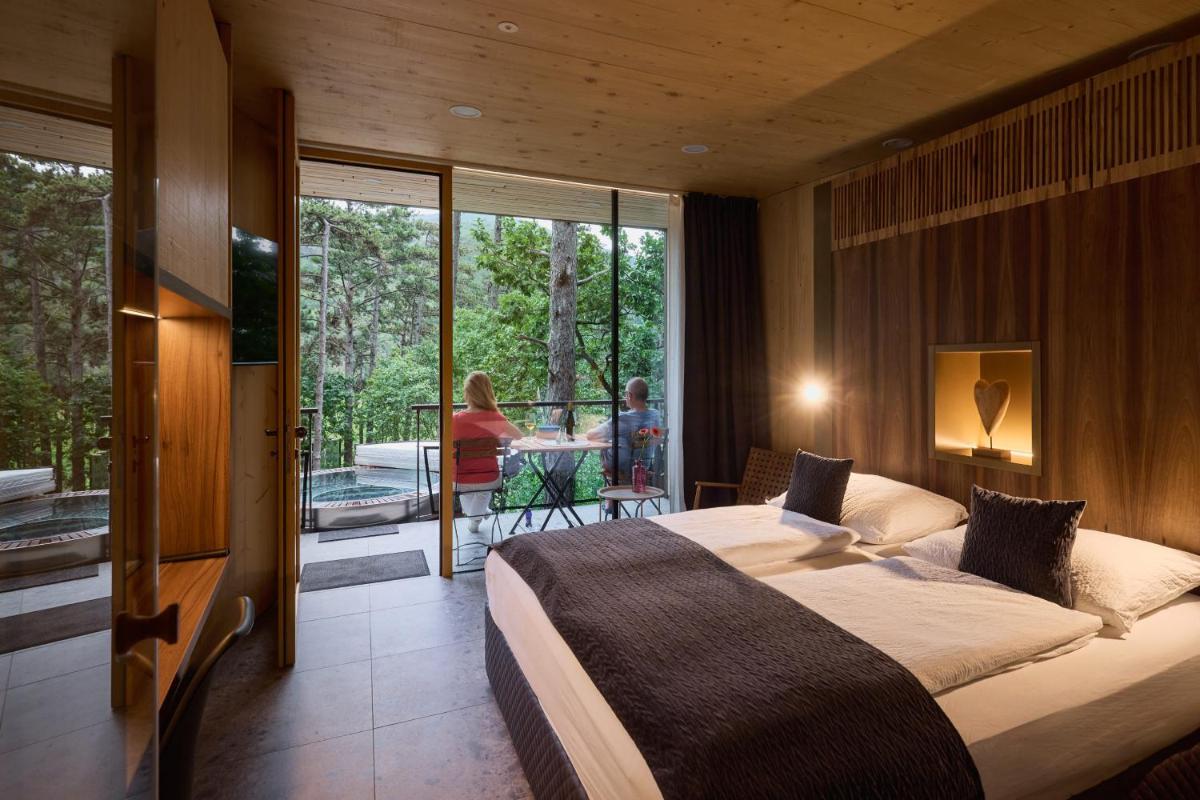 Theodosius Forest Village - Glamping in Vipava valley