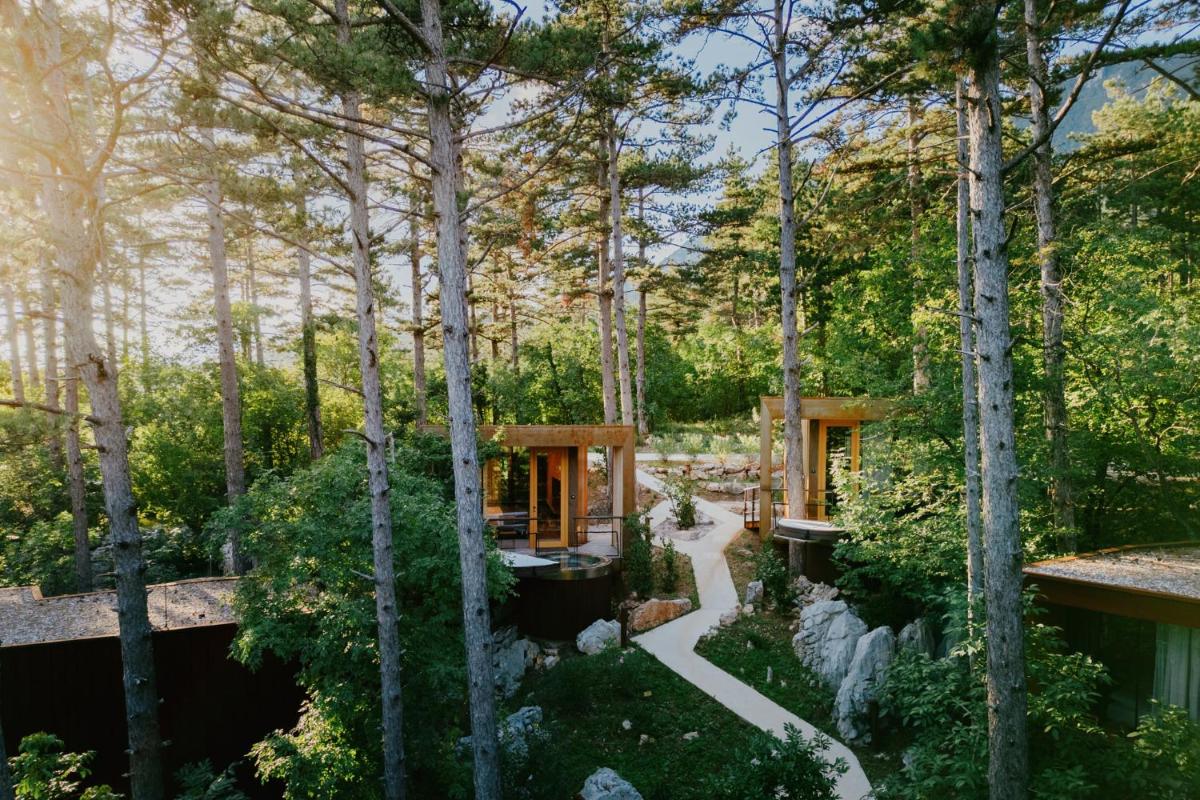 Theodosius Forest Village - Glamping in Vipava valley