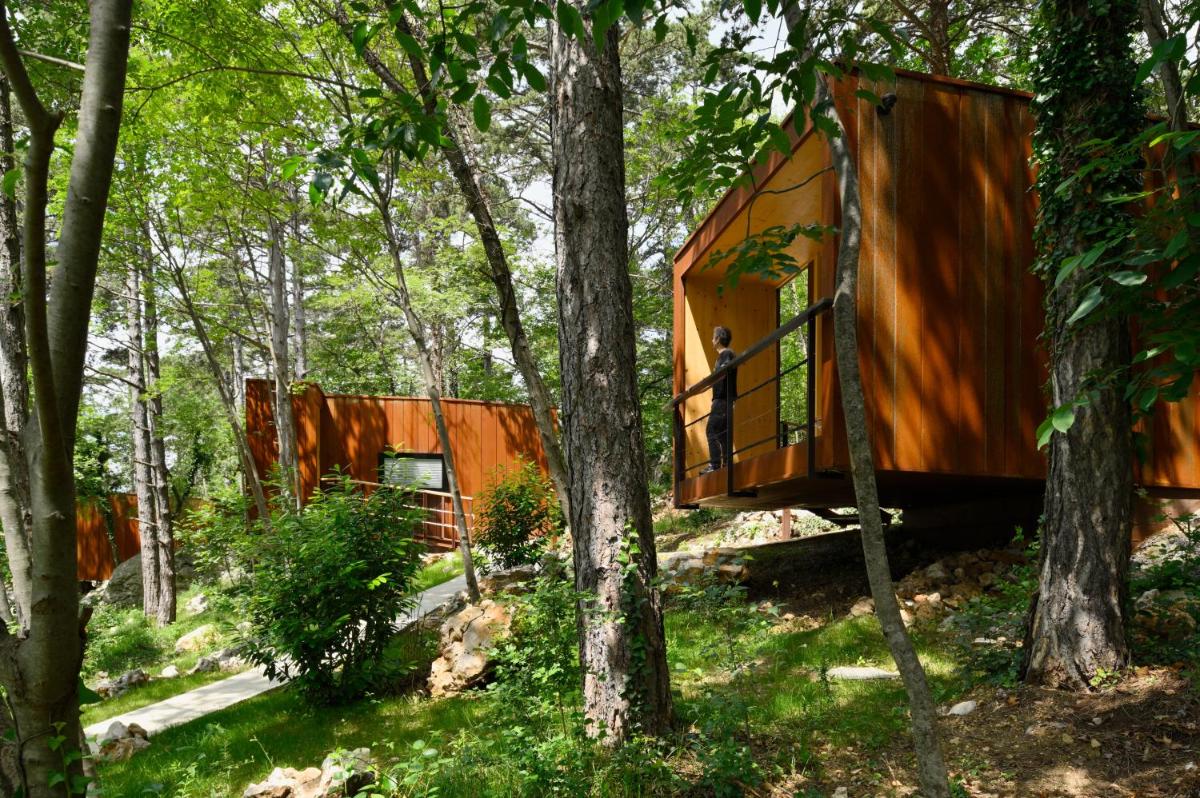Theodosius Forest Village - Glamping in Vipava valley