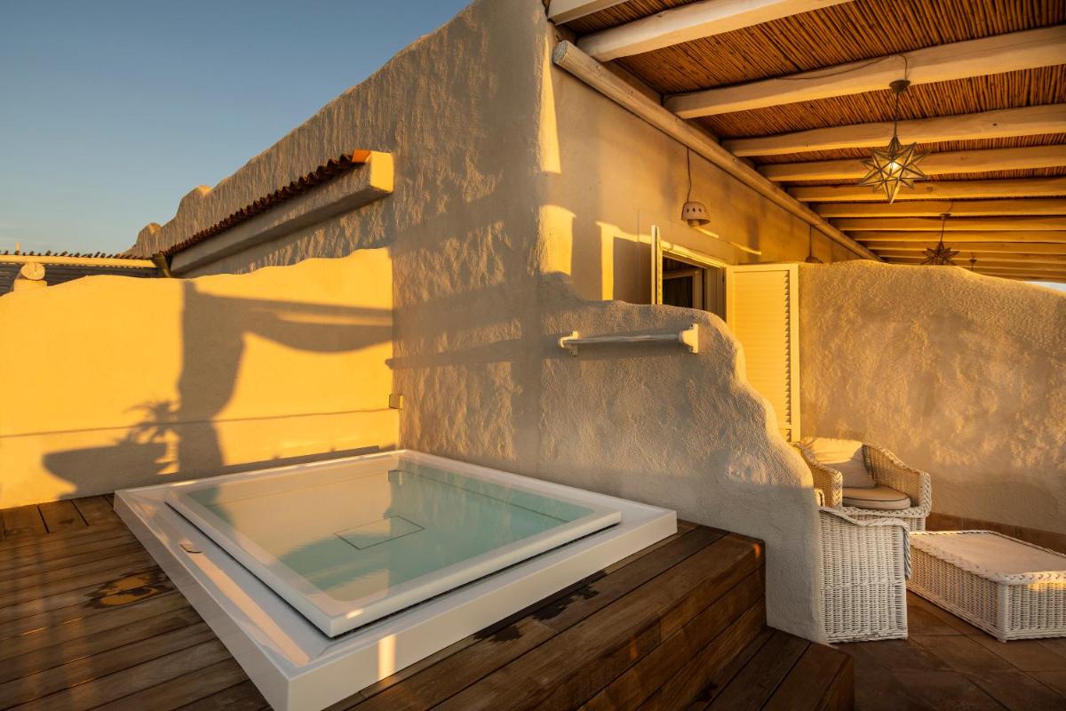 Therasia Resort Sea and SPA - The Leading Hotels of the World