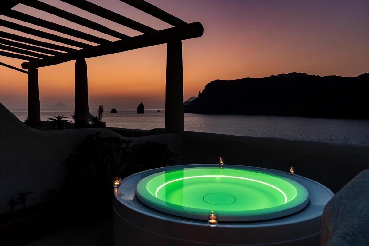 Therasia Resort Sea and SPA - The Leading Hotels of the World