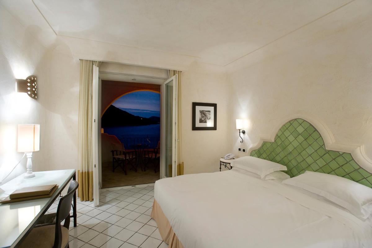 Therasia Resort Sea and SPA - The Leading Hotels of the World