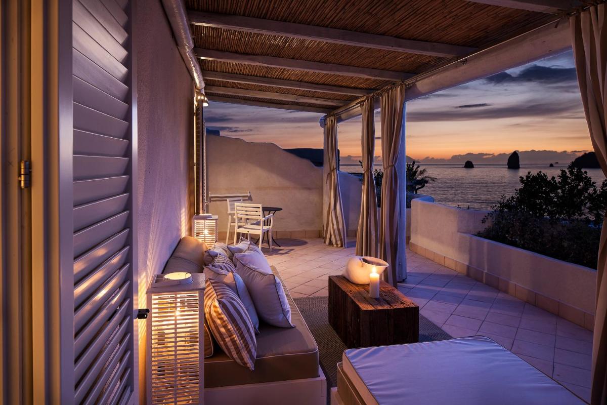 Therasia Resort Sea and SPA - The Leading Hotels of the World