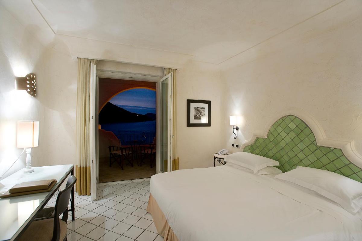 Therasia Resort Sea and SPA - The Leading Hotels of the World