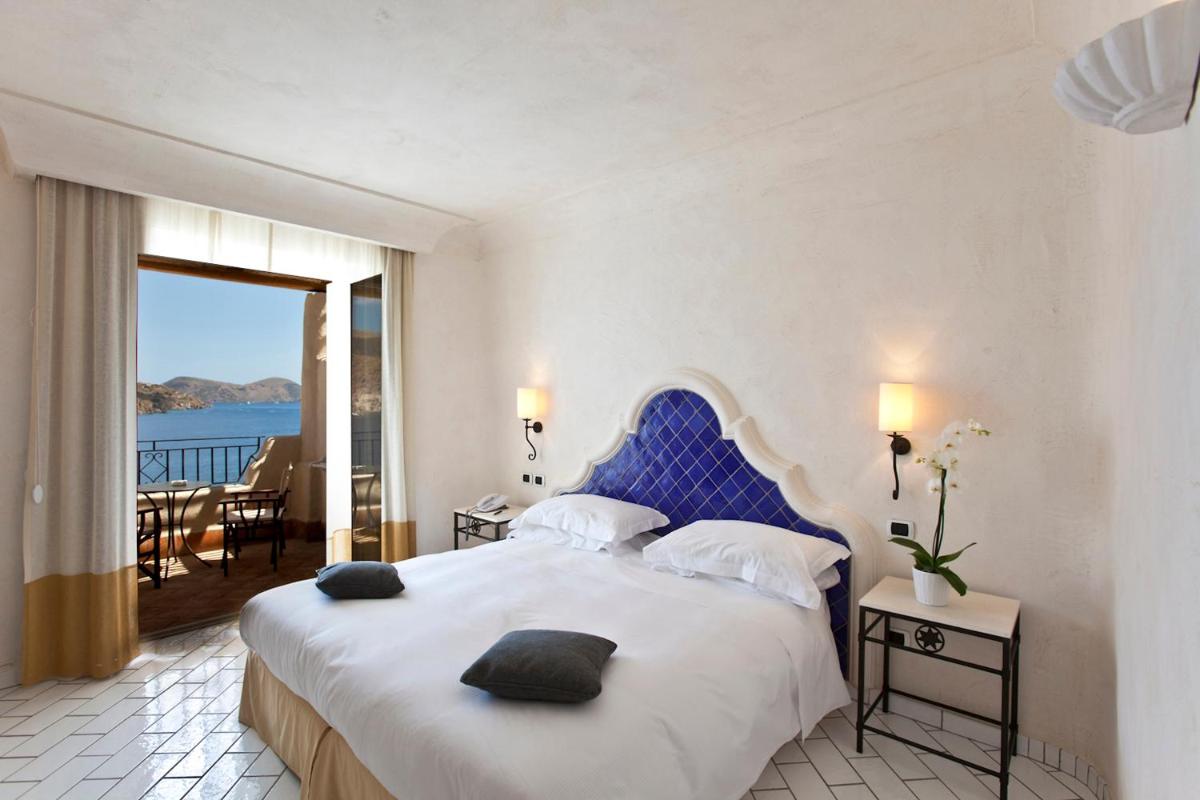 Therasia Resort Sea and SPA - The Leading Hotels of the World