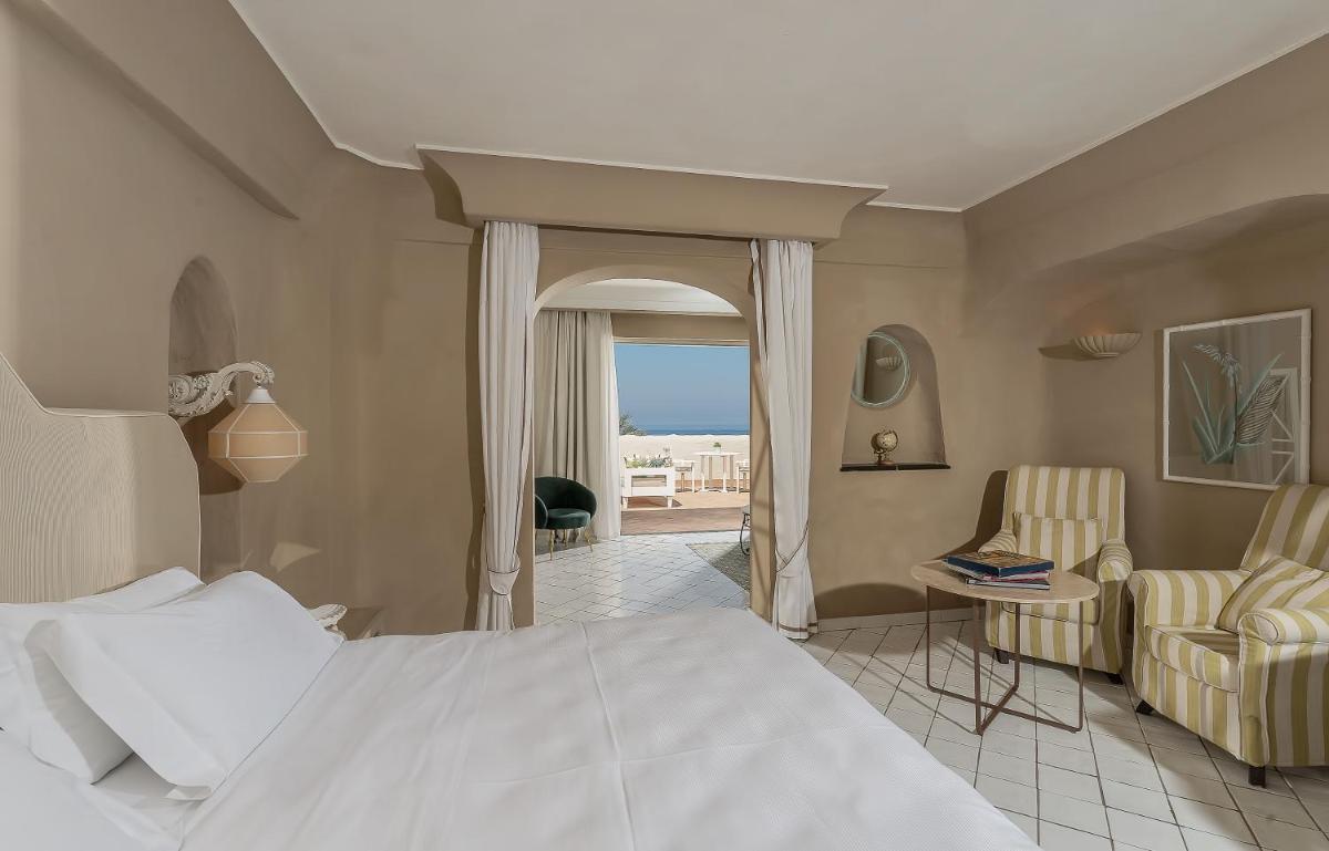 Therasia Resort Sea and SPA - The Leading Hotels of the World