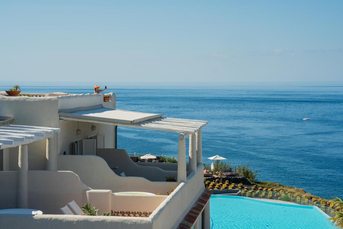 Therasia Resort Sea and SPA - The Leading Hotels of the World