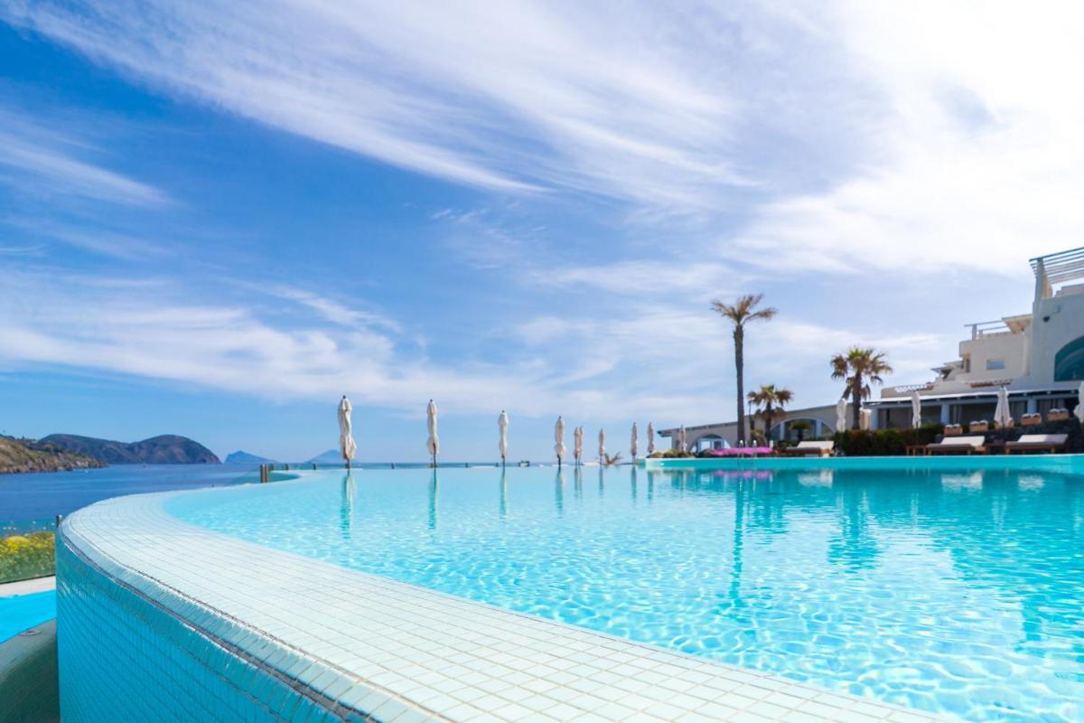 Therasia Resort Sea and SPA - The Leading Hotels of the World