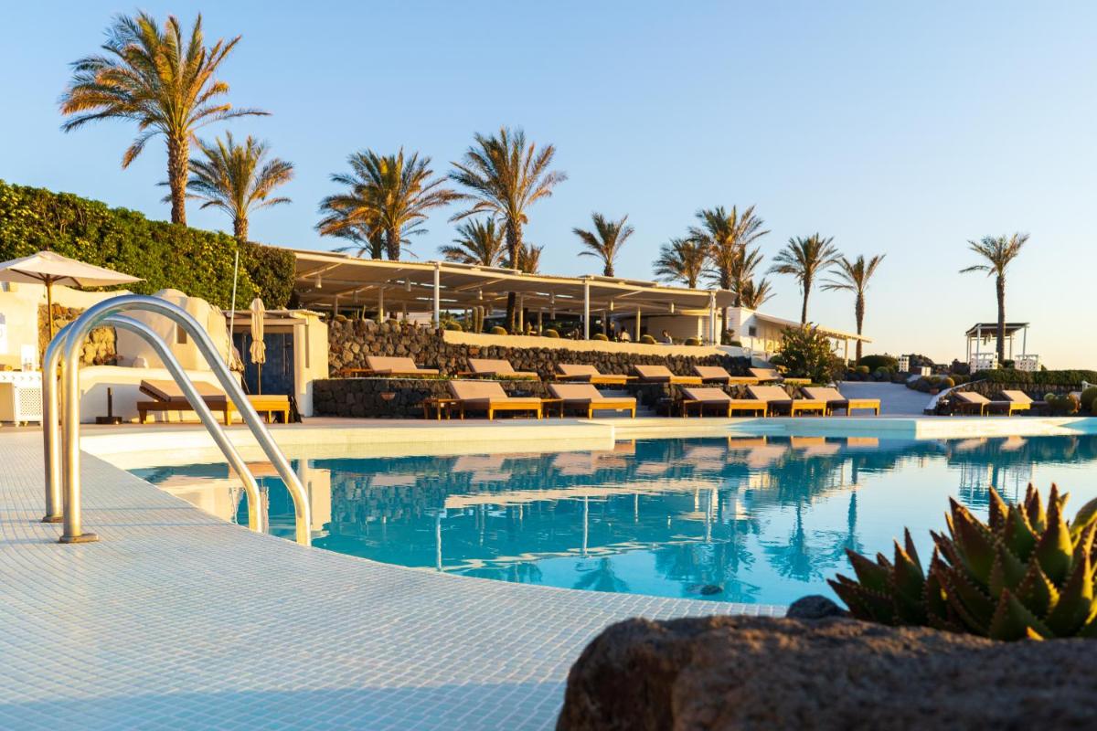 Therasia Resort Sea and SPA - The Leading Hotels of the World