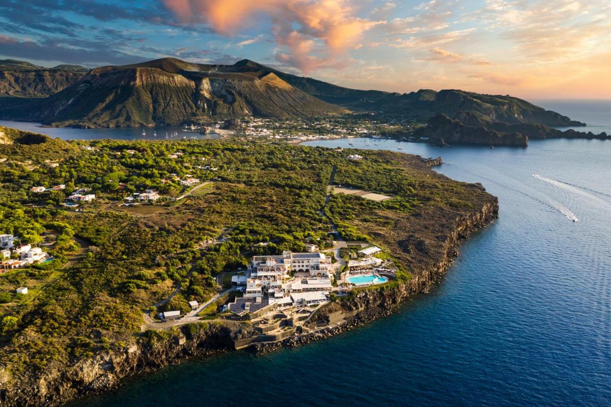 Therasia Resort Sea and SPA - The Leading Hotels of the World