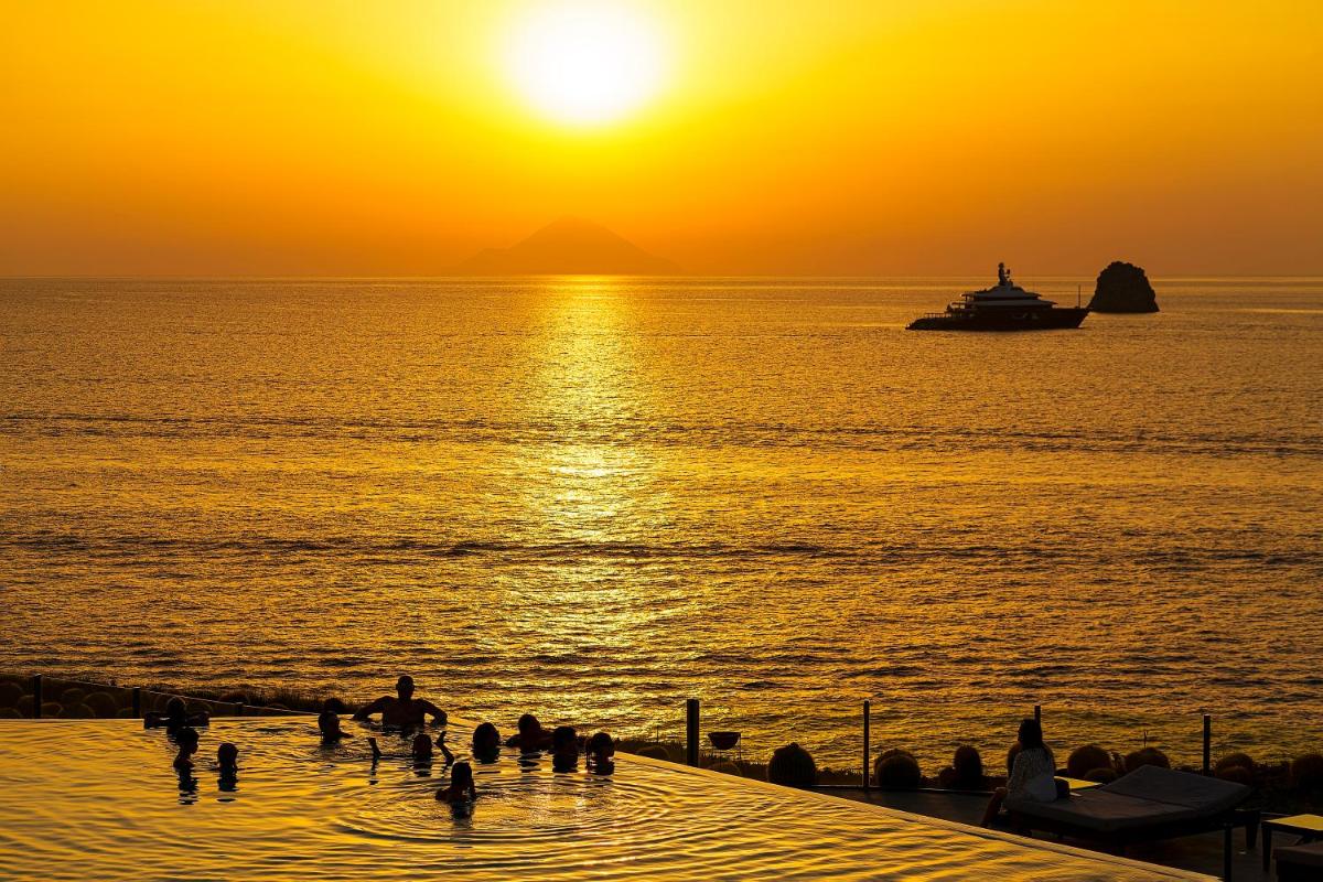 Therasia Resort Sea and SPA - The Leading Hotels of the World